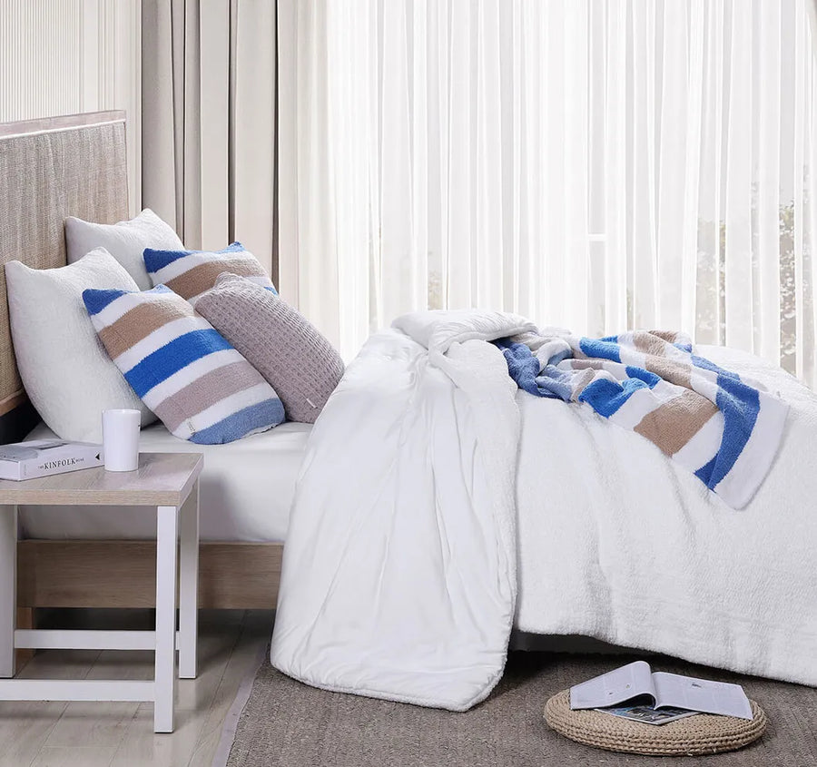 Snug Stitch Comforter Bundle Clear White