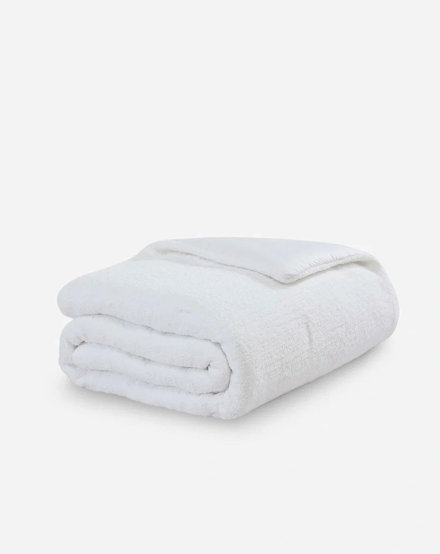 Snug Stitch Comforter Bundle Clear White