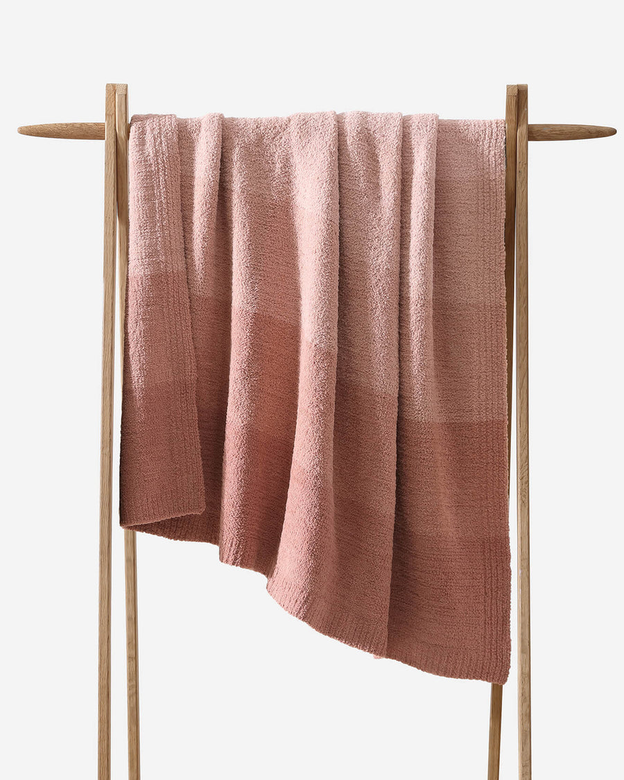 Ombre Lightweight Throw Pretty Pink