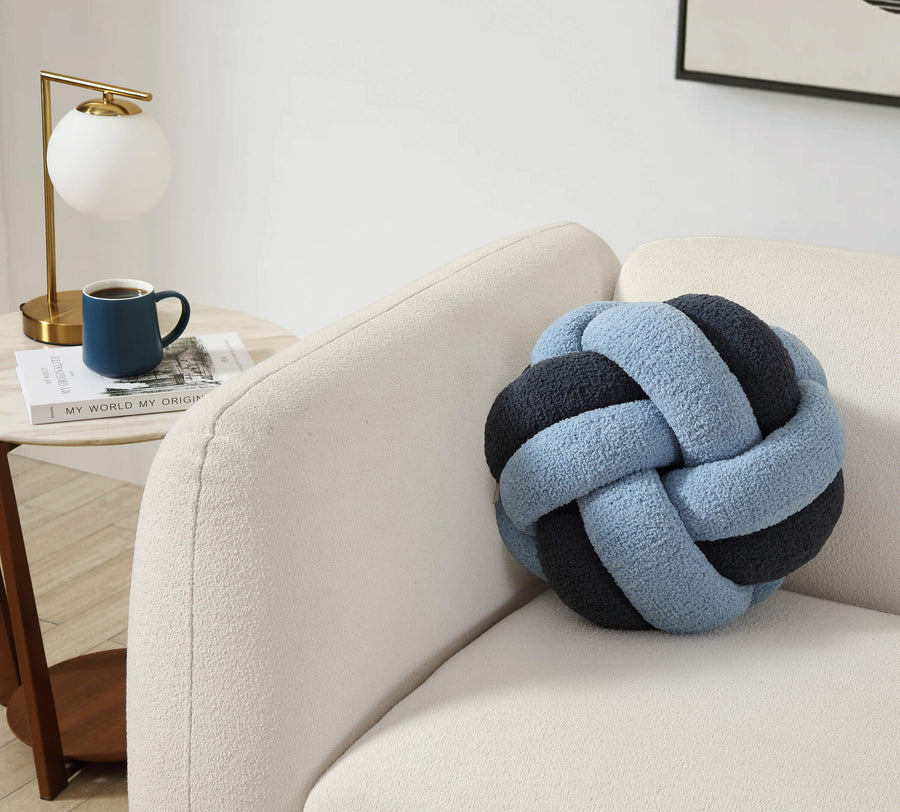 Knot Pillow Midnight - Denim