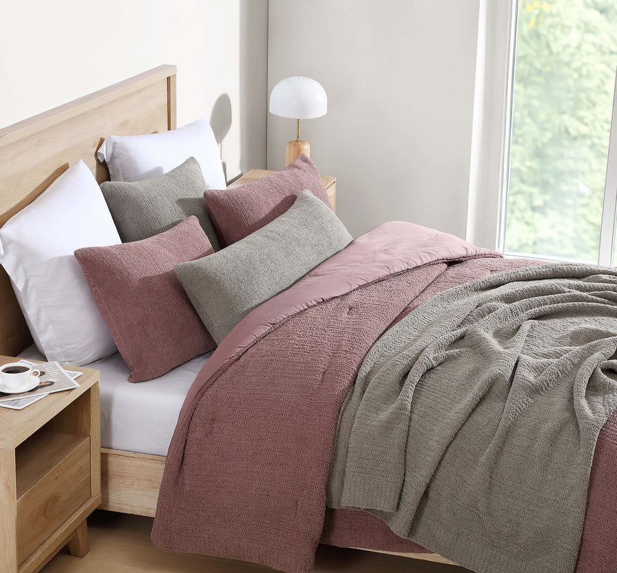 Snug Stitch Comforter Bundle Rose