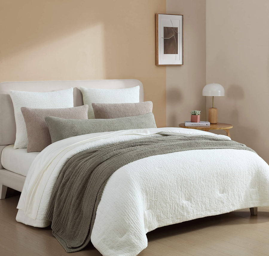 Snug Stitch Comforter Bundle Off White