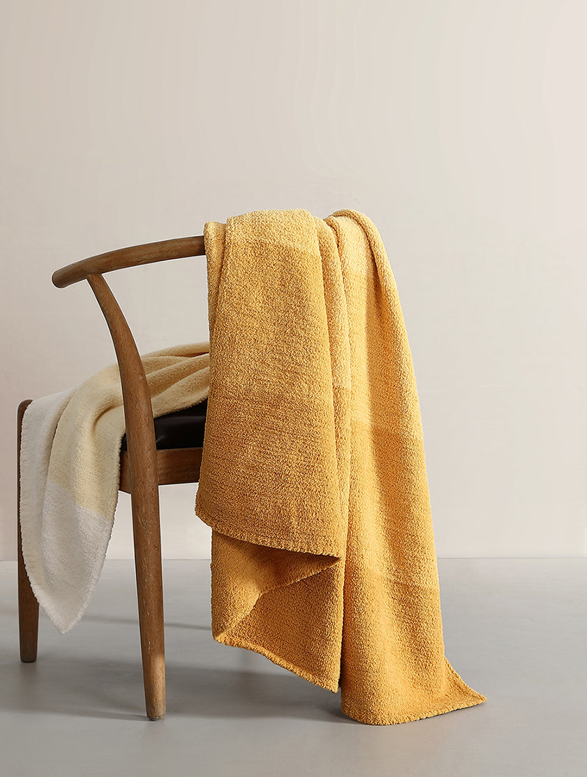 Ombre Lightweight Throw Marigold