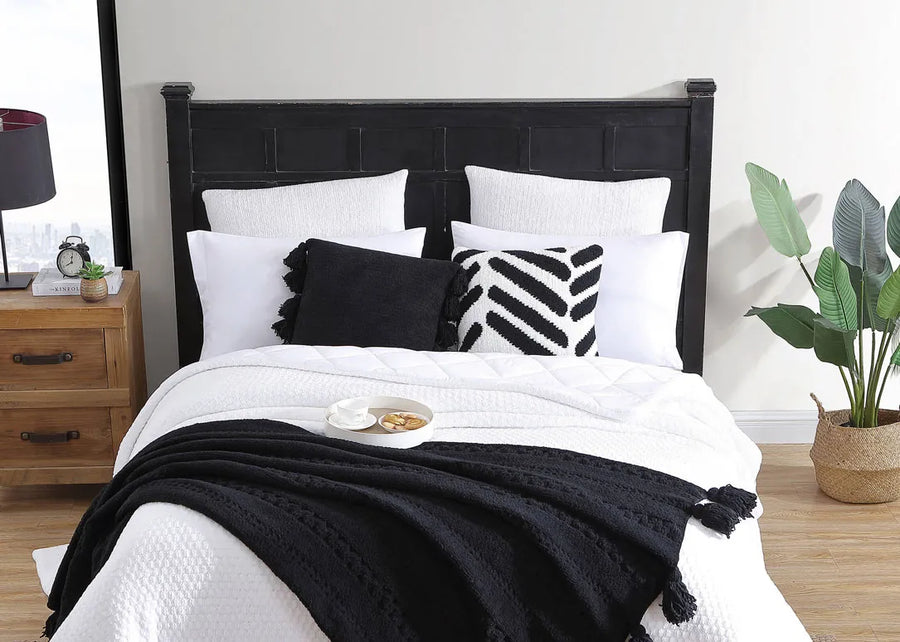 Braided Pom Pom Throw Black