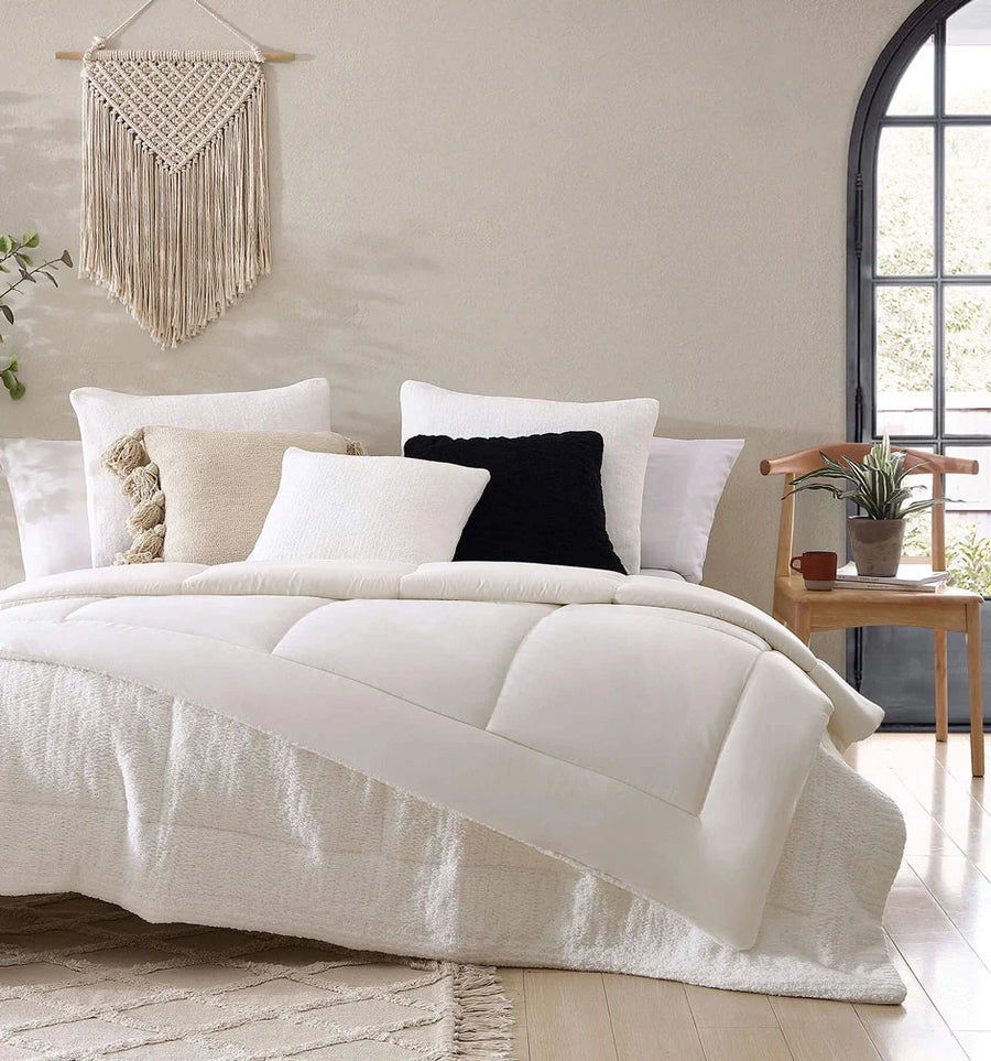 Snug Quilted Comforter Off White