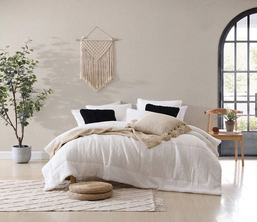 Snug Quilted Comforter Off White