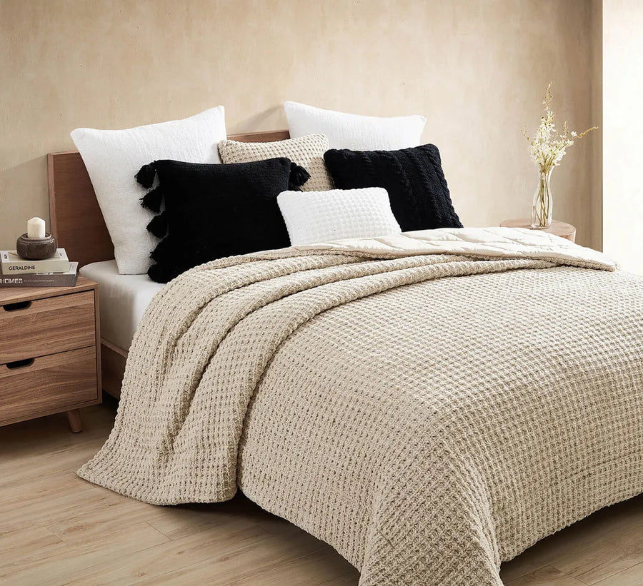 Snug Waffle Mini Pillow Clear White
