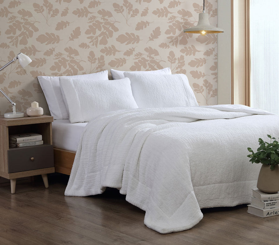 Snug Comforter Off White