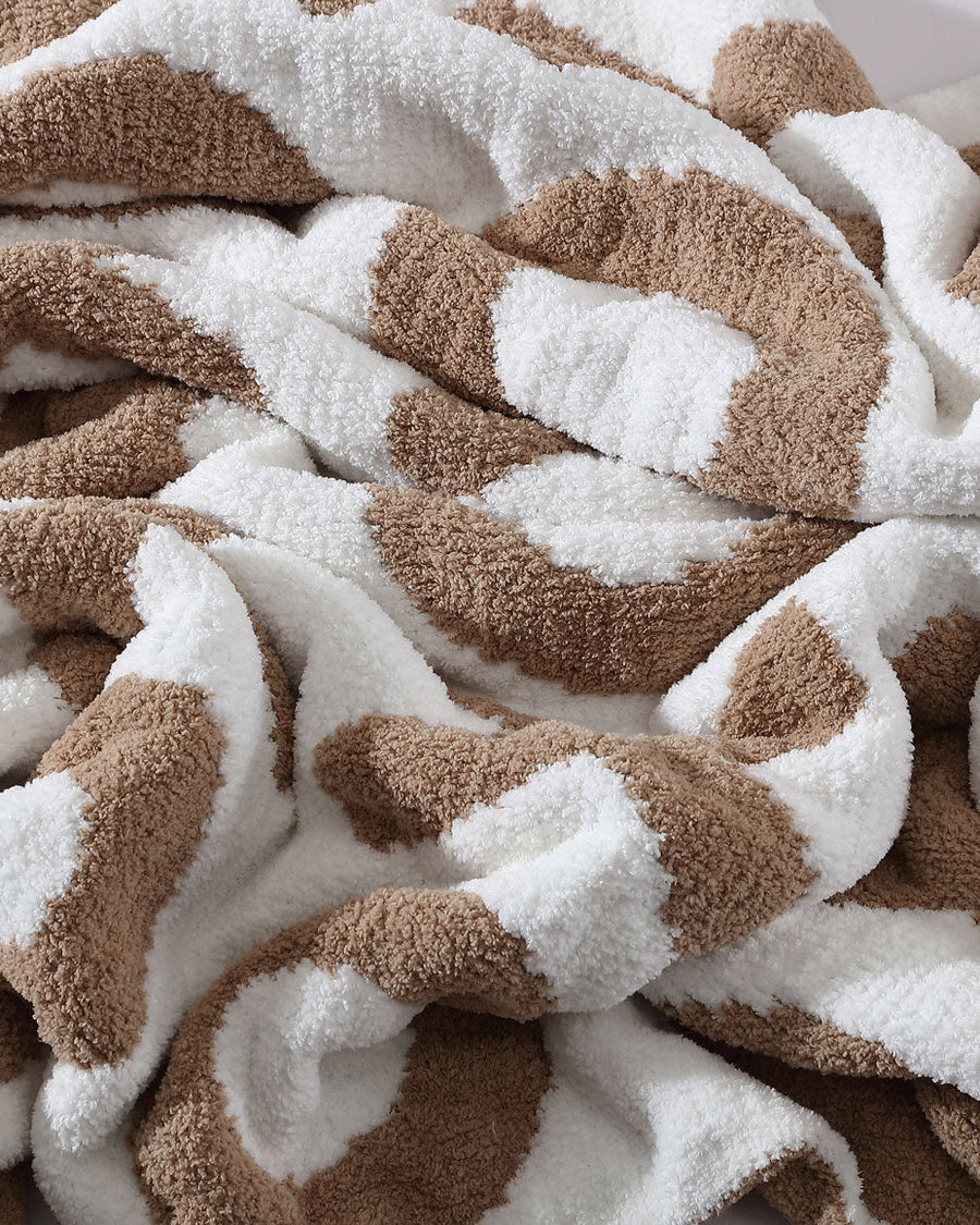 XOXO Throw Biscotti - Off White