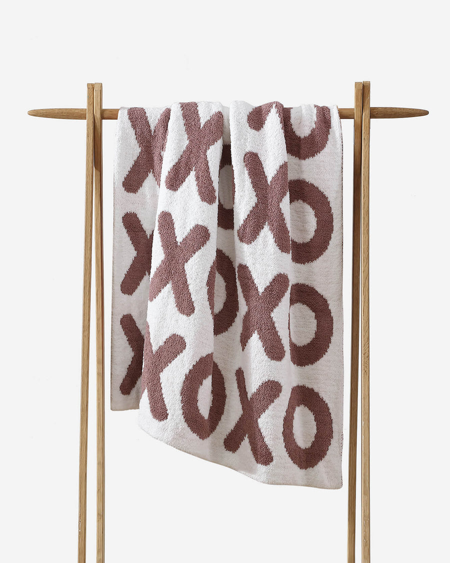 XOXO Throw Rose - Off White