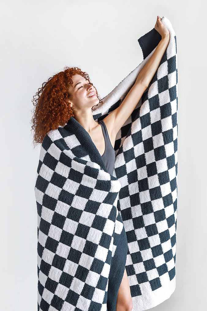 Checkerboard throw Midnight / Off White