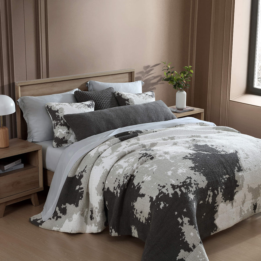 Double Snug Pixel Comforter Gray Camo