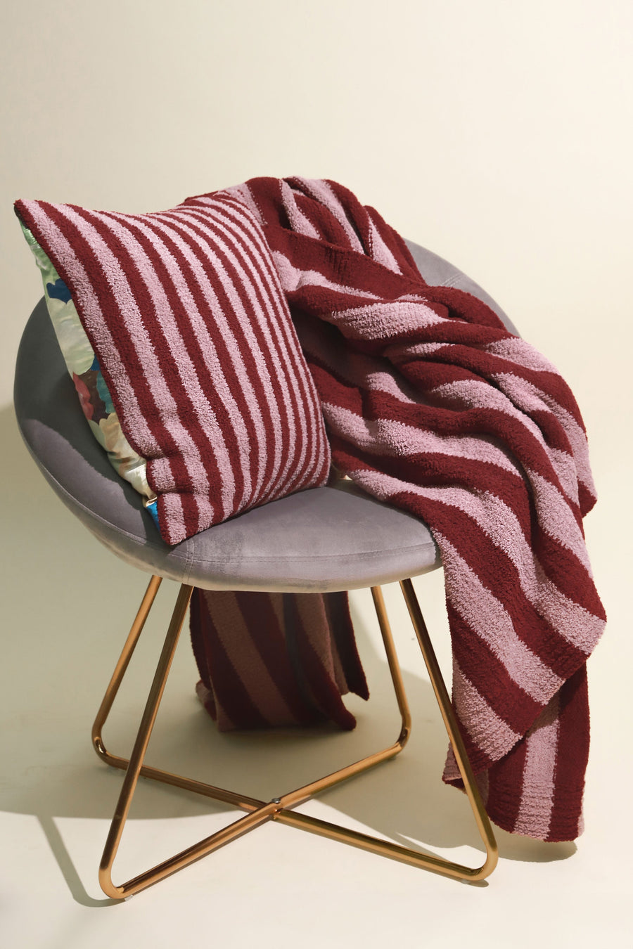 Sunset Soiree Lightweight Throw Cherry