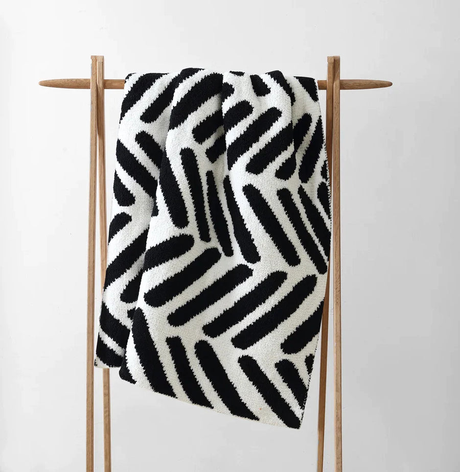 Tulum Throw Black - Off White